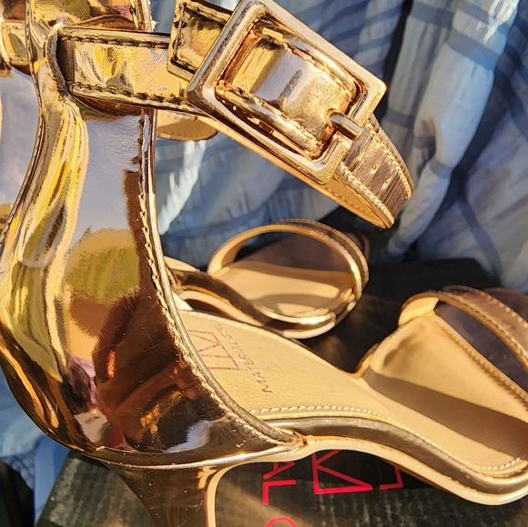 NEW HEELS ROSE GOLD OPEN TOE SIZE 9 MADDEN GIRL - Picture 7 of 8